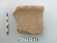 藏品(褐色細砂陶口緣)的圖片